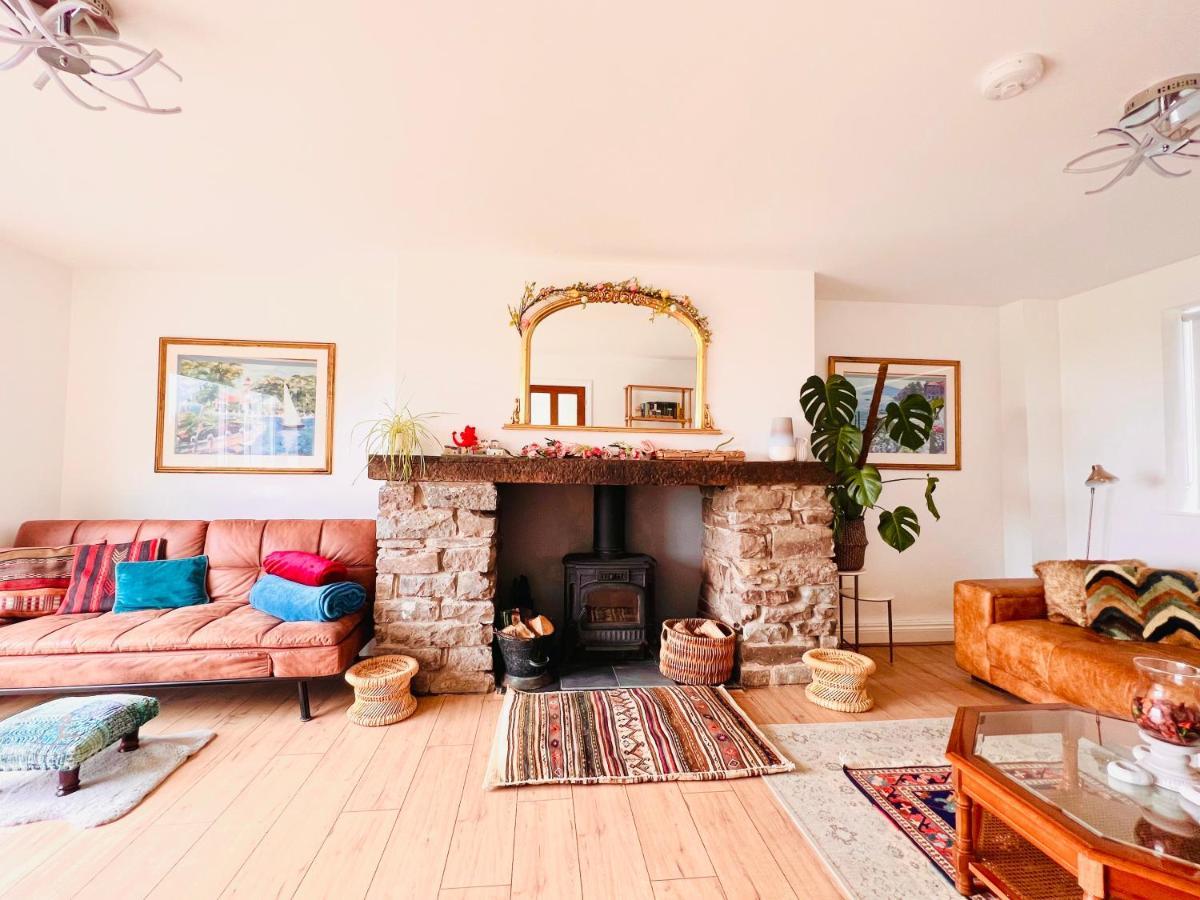 Gordy Hall -Sea Facing Welsh Cottage With Stunning Views 펜다인 외부 사진