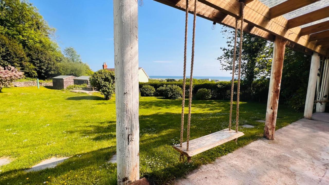 Gordy Hall -Sea Facing Welsh Cottage With Stunning Views 펜다인 외부 사진