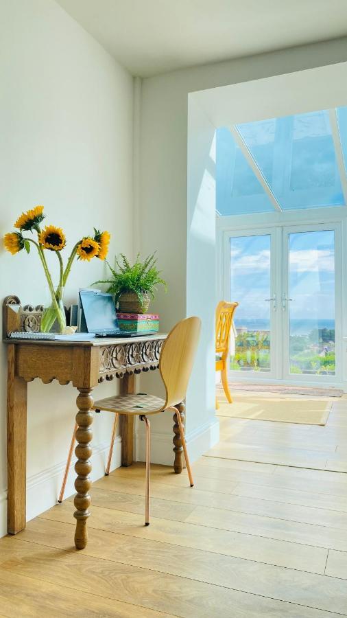 Gordy Hall -Sea Facing Welsh Cottage With Stunning Views 펜다인 외부 사진